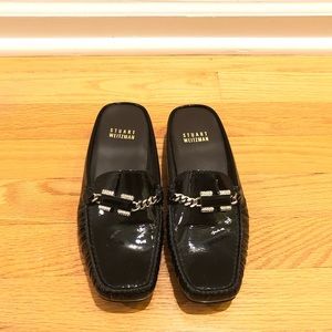 Stuart Weizmann Black Patent Bishop Mule